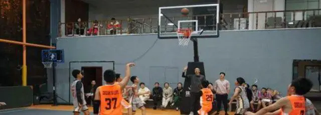 为什么篮球训练的价值对青少年发展如此重要?_2